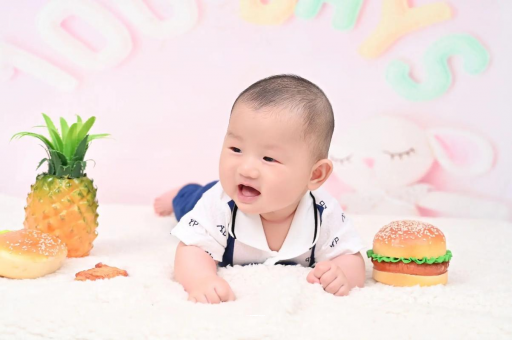 宝应县八个月宝宝打嗝 宝应县八个月宝宝打嗝